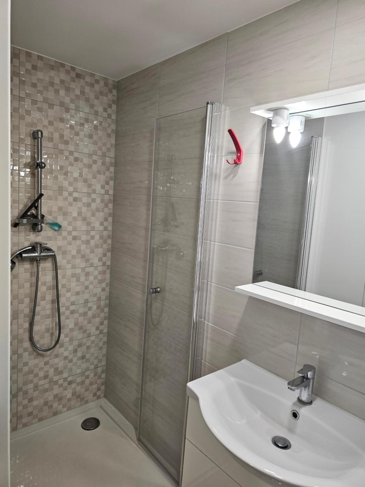Mobile Home Tina Тисно Екстериор снимка
